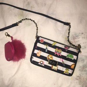 💄 Betsey Johnson Emoji Handbag - Bonus pink poo